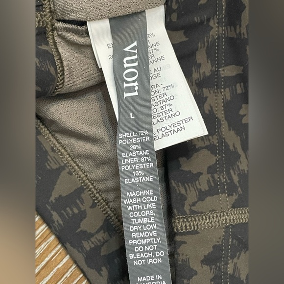 Vuori Sport-bra Cheetah 🐆 Large - Picture 13 of 14